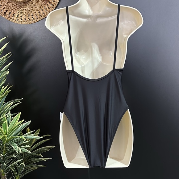 UpWest Henley snap front,high cut thigh,removable pads, thin straps 1 piece swim - Picture 6 of 12